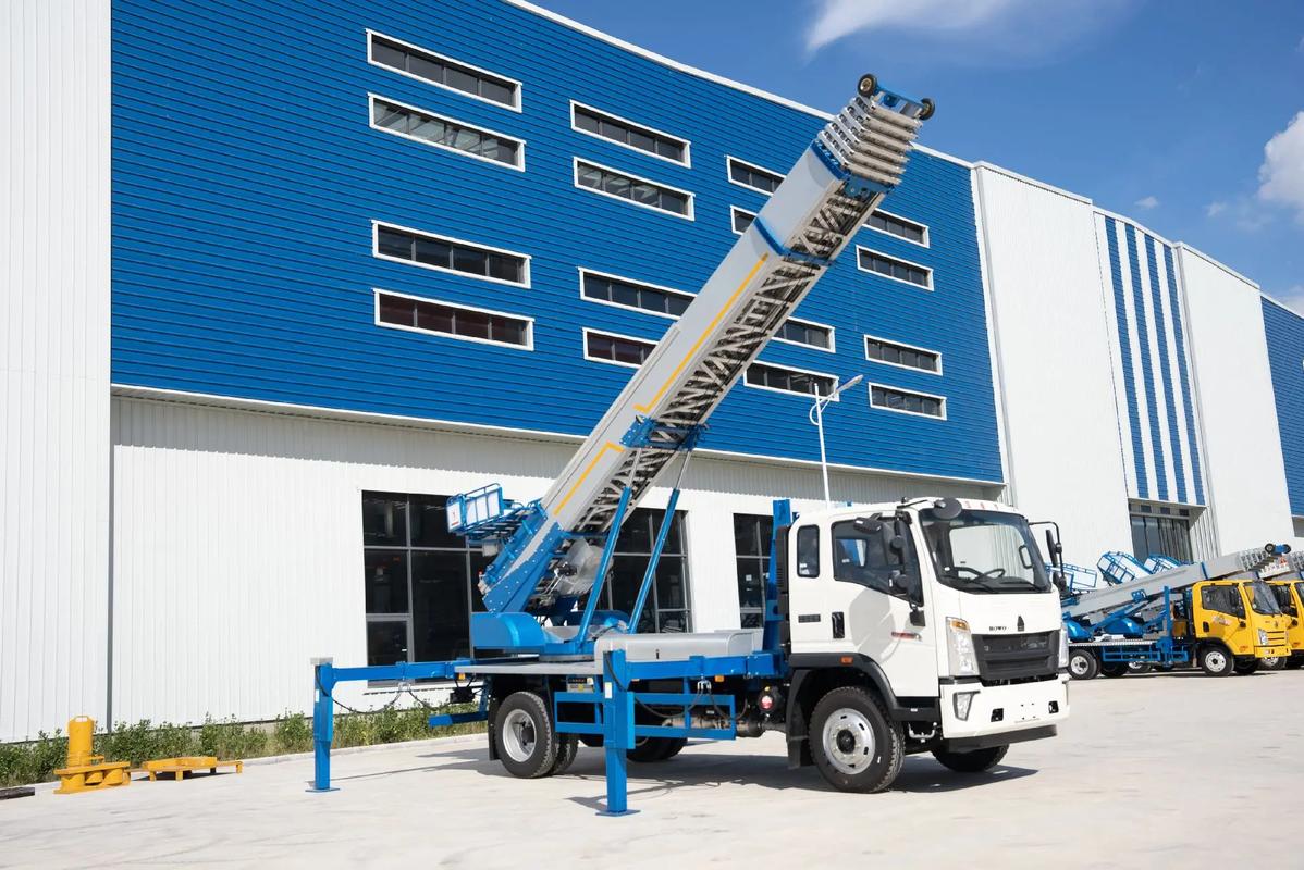 许昌小型云梯车上料车租赁多少钱