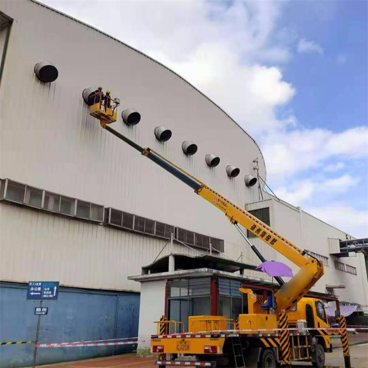 许昌高空作业车出租服务：专业广告牌安装解决方案