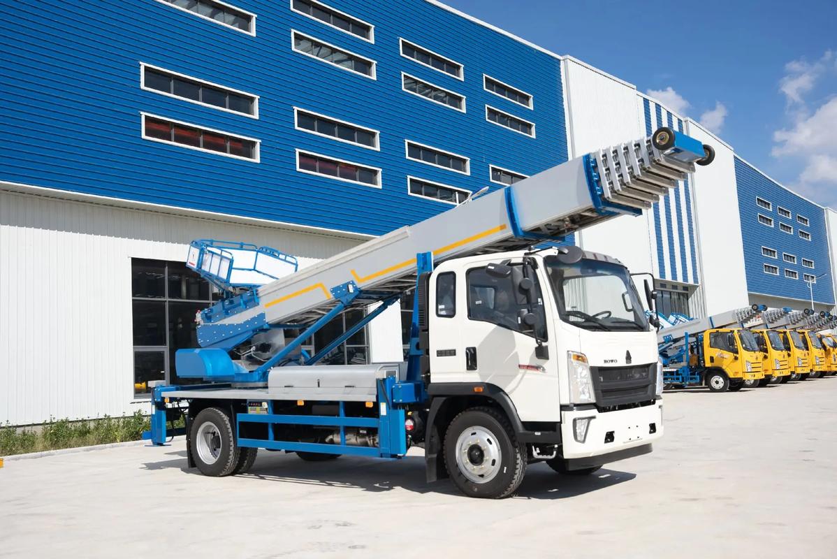 许昌出租云梯车高空作业车 建筑垃圾搬运